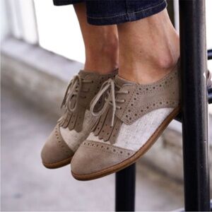 Tom’s Stylish Women's Tan and Gray wing tip Oxfords